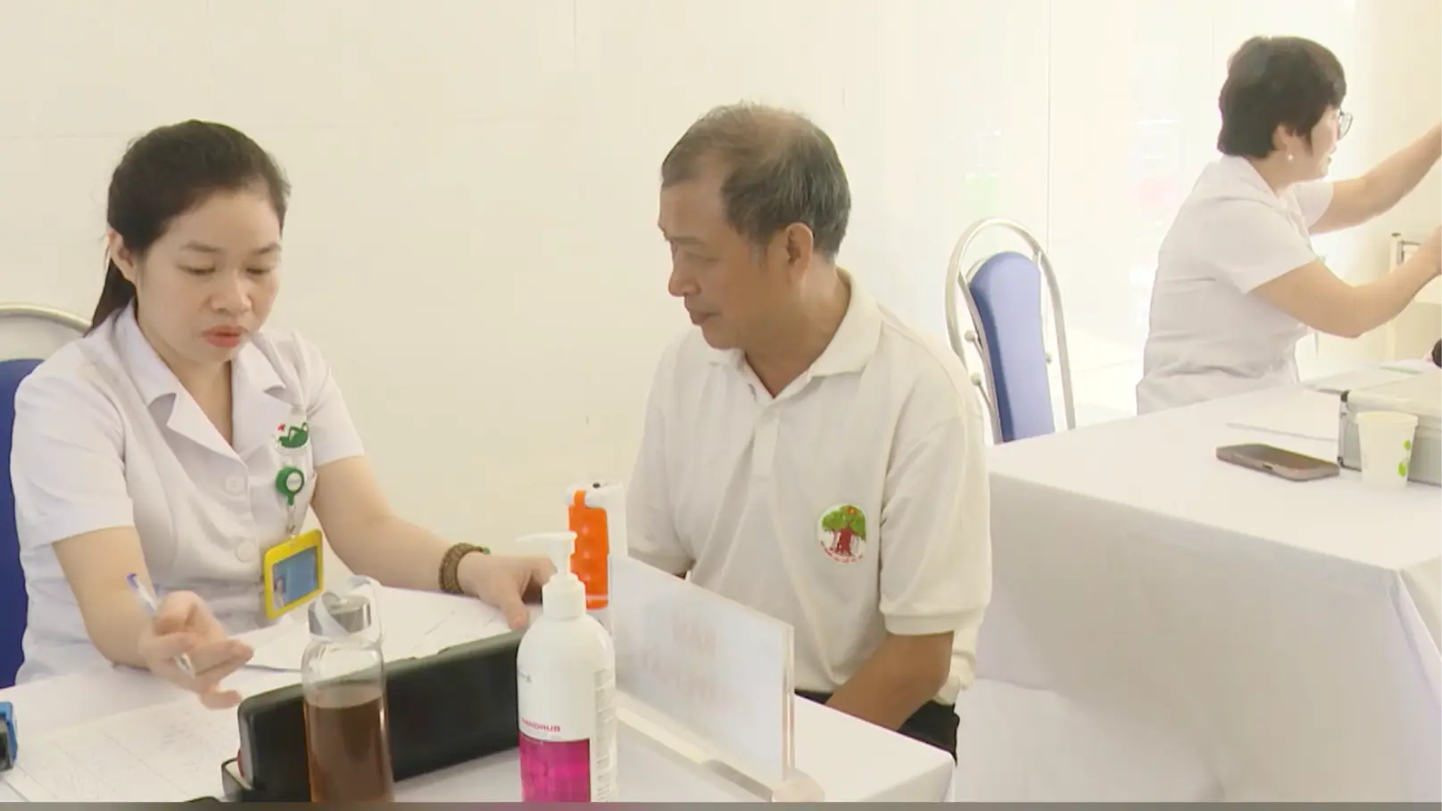 Y tế cơ sở đồng hành cùng sức khỏe người cao tuổi | Vì chất lượng dân số Thủ đô | 24/10/2025